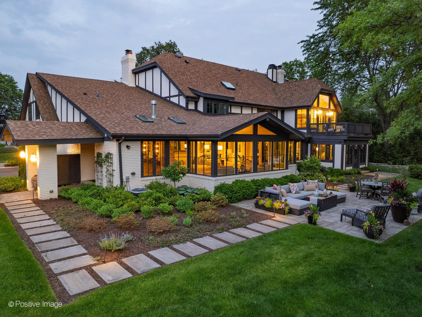 10S370 Madison Street, Burr Ridge, IL 60527