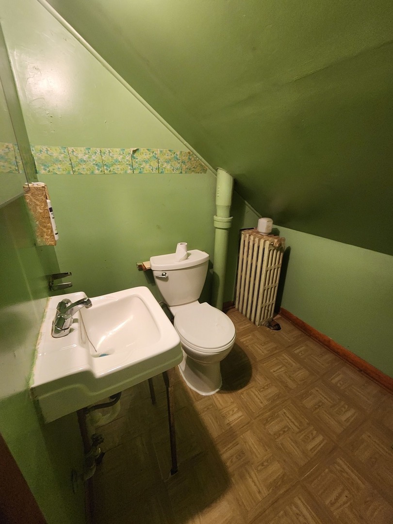 6226 S Francisco Avenue, Chicago, IL 60629