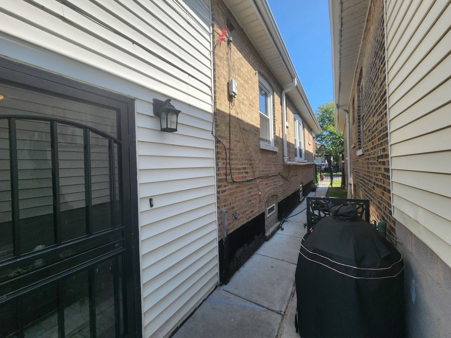 6226 S Francisco Avenue, Chicago, IL 60629