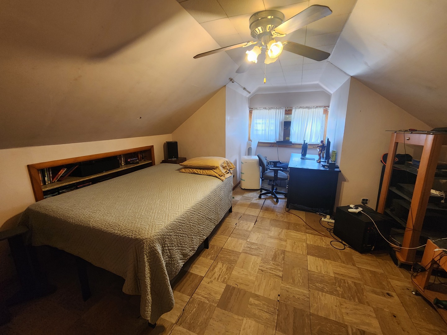 6226 S Francisco Avenue, Chicago, IL 60629