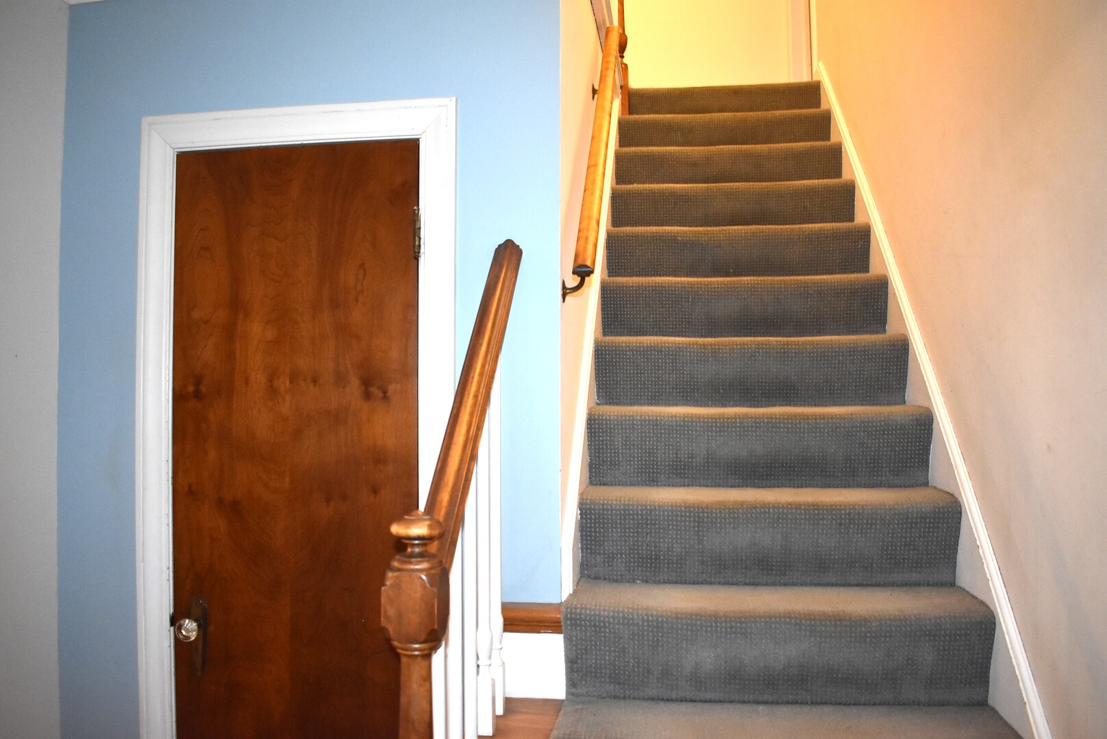 240 N Willow Road, Elmhurst, IL 60126