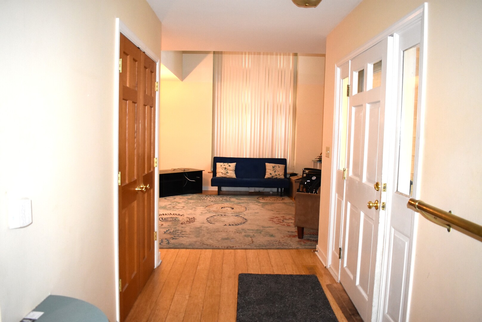 240 N Willow Road, Elmhurst, IL 60126