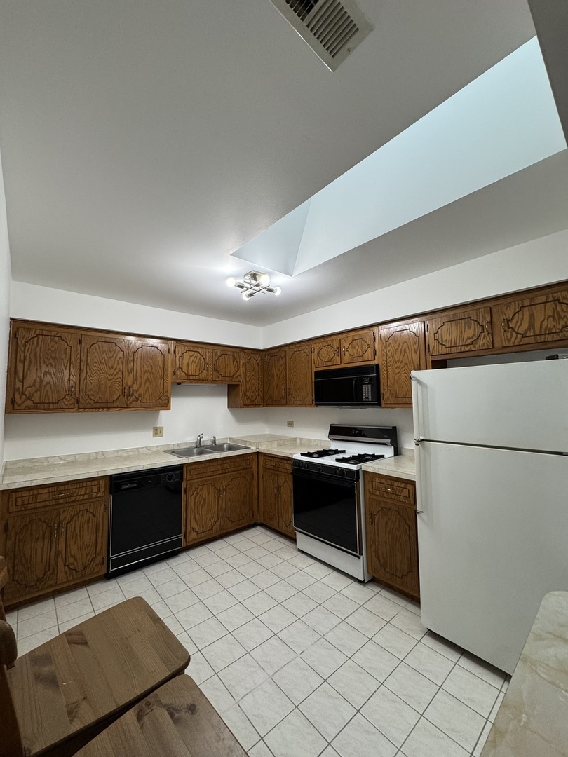 4535 Rumsey Avenue #3E, Oak Lawn, IL 60453