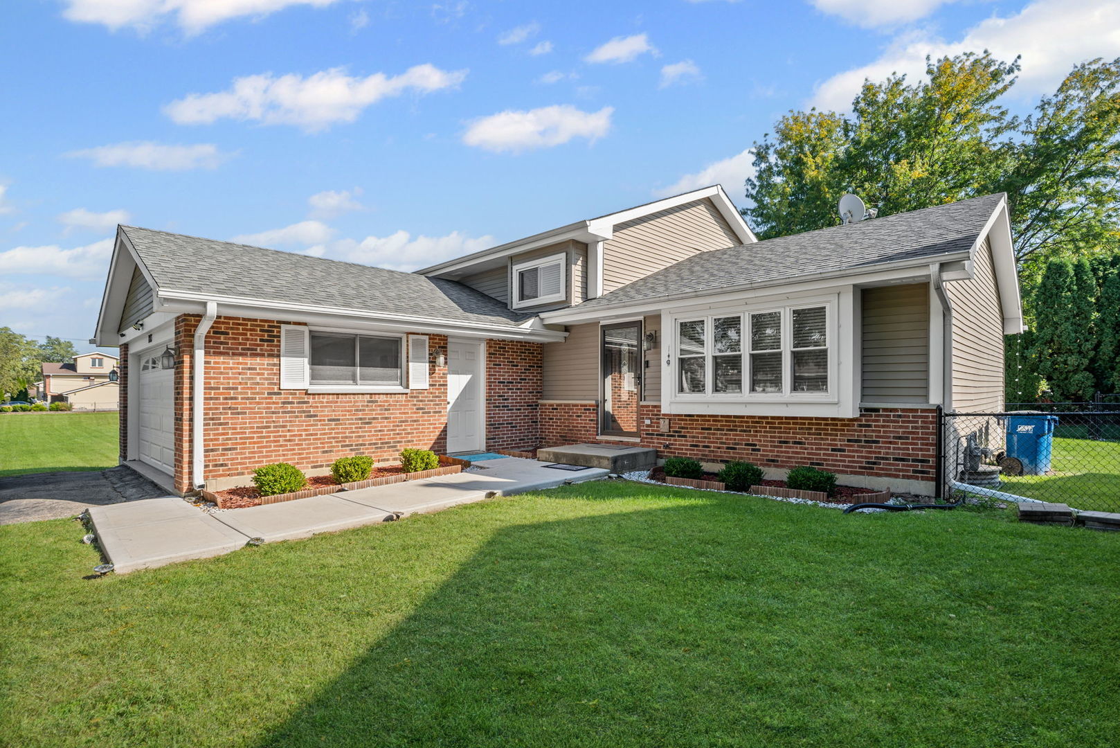 1283 Bristol Lane, Hanover Park, IL 60133