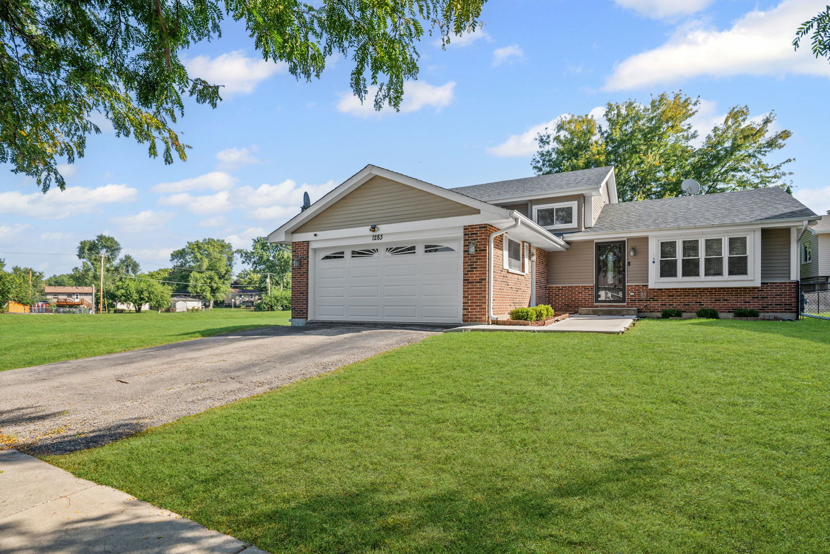 1283 Bristol Lane, Hanover Park, IL 60133