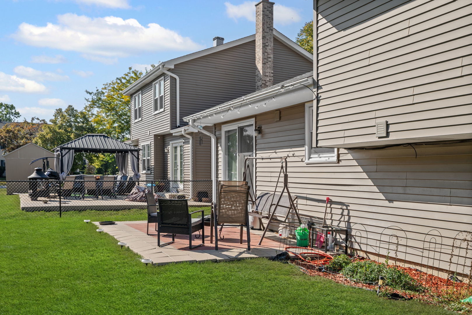 1283 Bristol Lane, Hanover Park, IL 60133