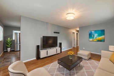 2903 Emmaus Avenue, Zion, IL 60099