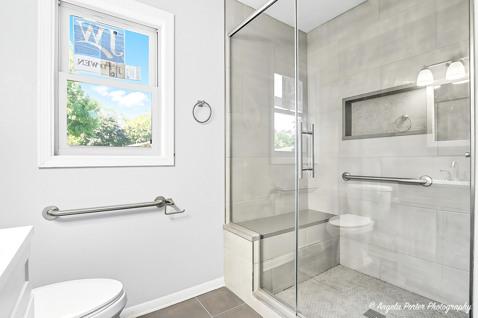 1810 21st Street, Zion, IL 60099