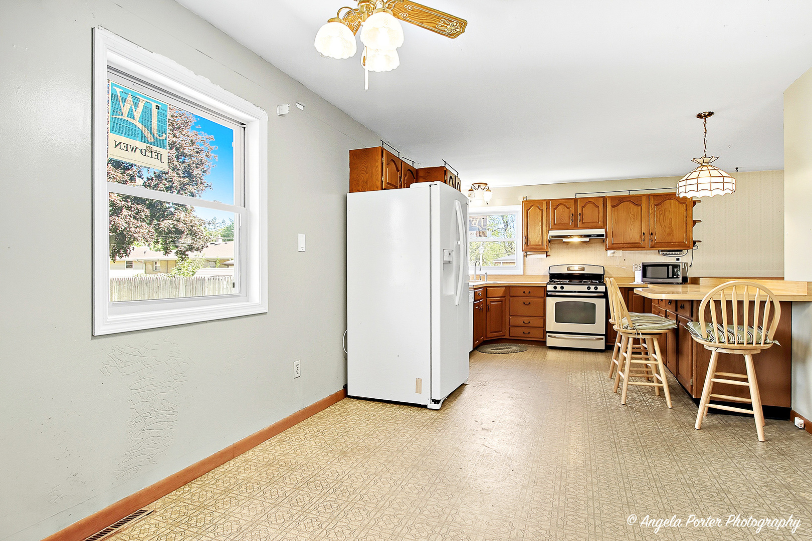 1810 21st Street, Zion, IL 60099