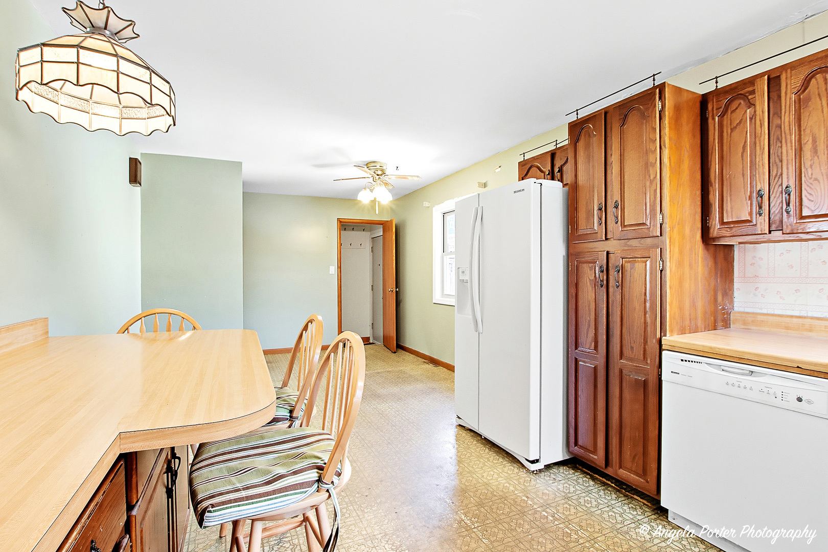 1810 21st Street, Zion, IL 60099
