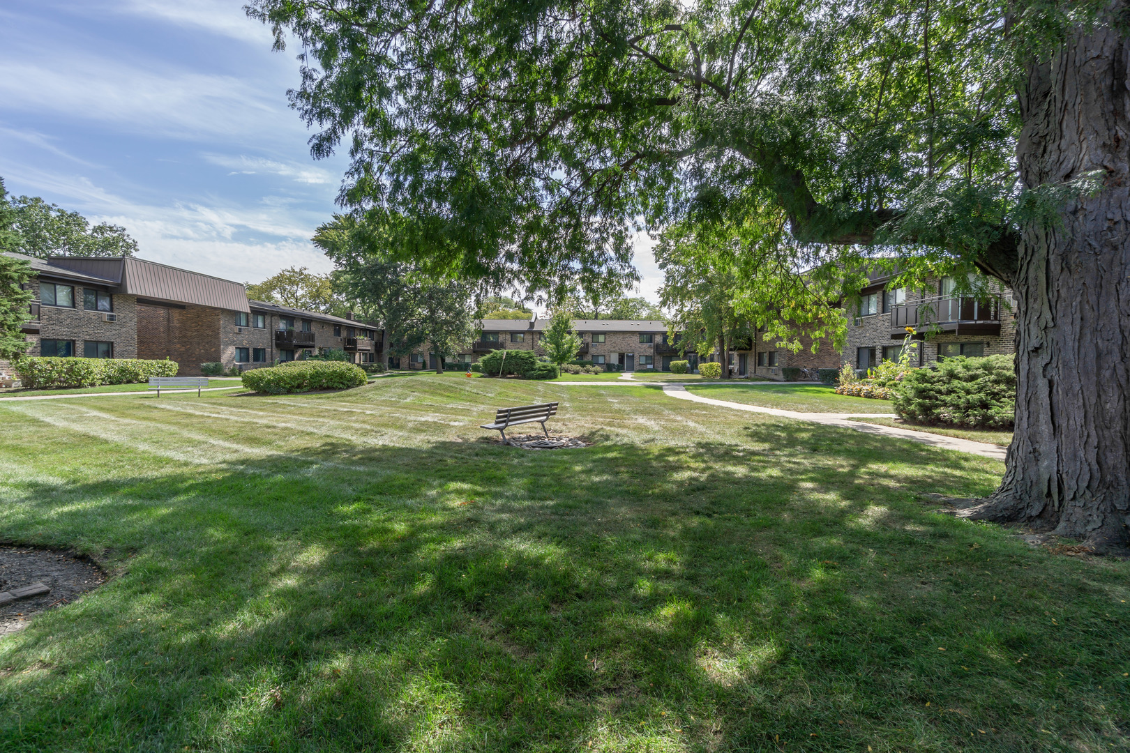 2640 N Windsor Drive #102, Arlington Heights, IL 60004