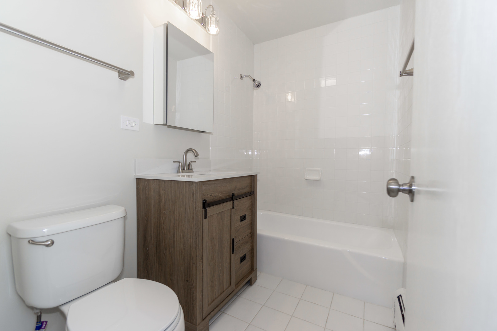 2640 N Windsor Drive #102, Arlington Heights, IL 60004