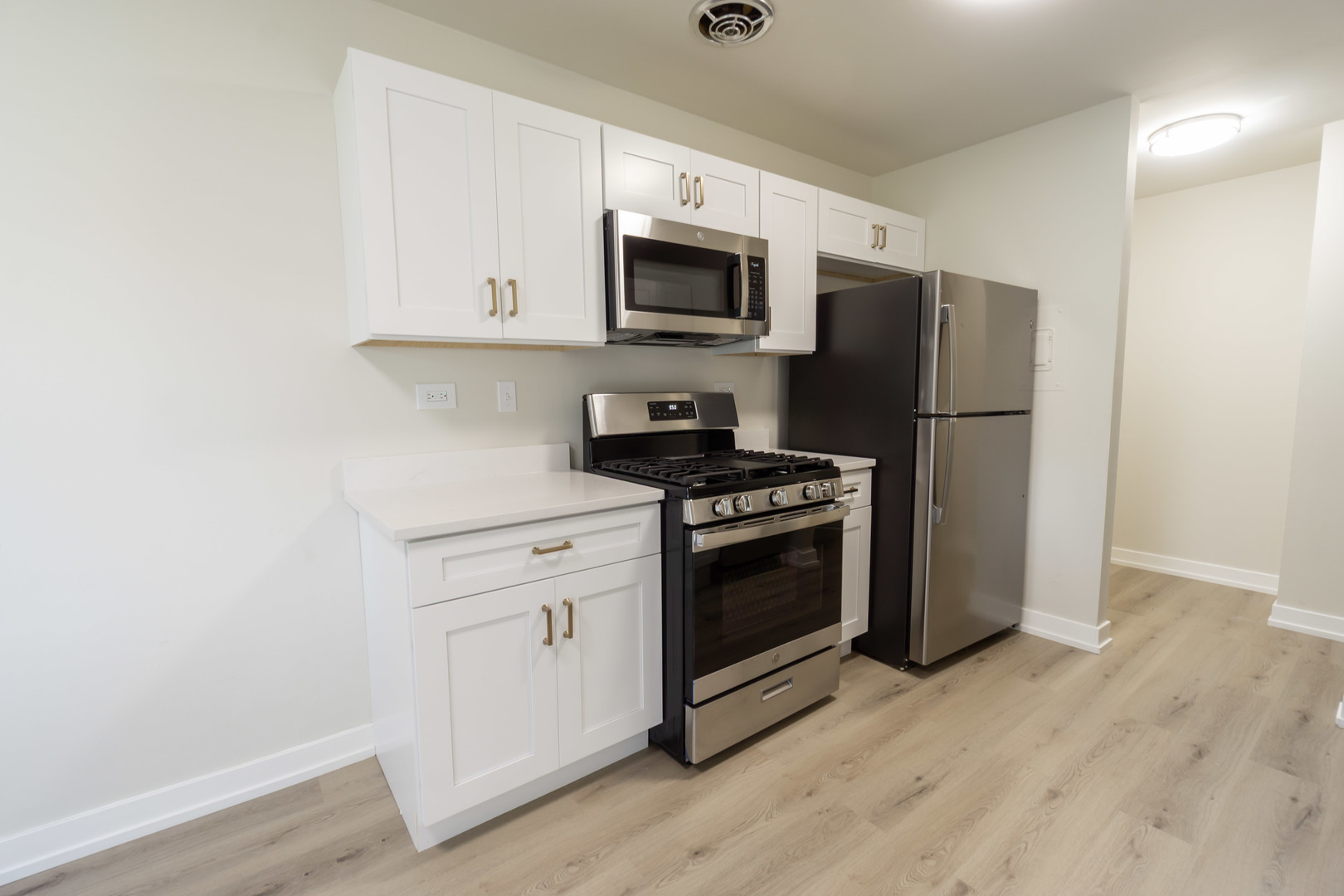 2640 N Windsor Drive #102, Arlington Heights, IL 60004