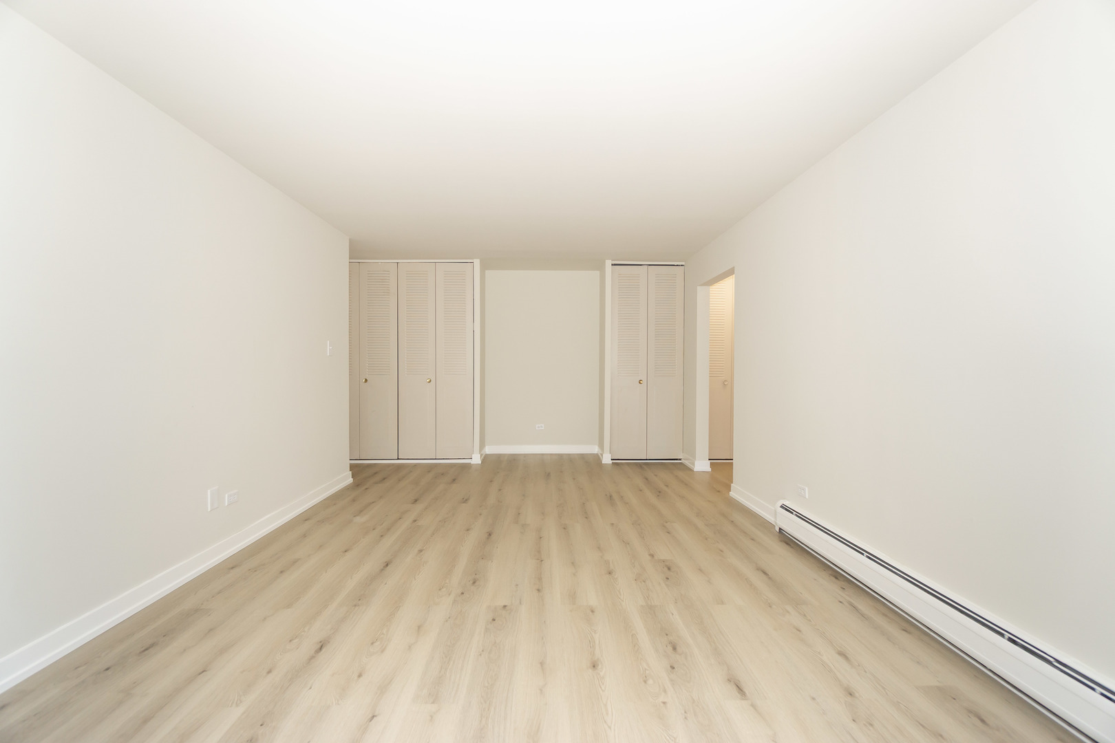 2640 N Windsor Drive #102, Arlington Heights, IL 60004