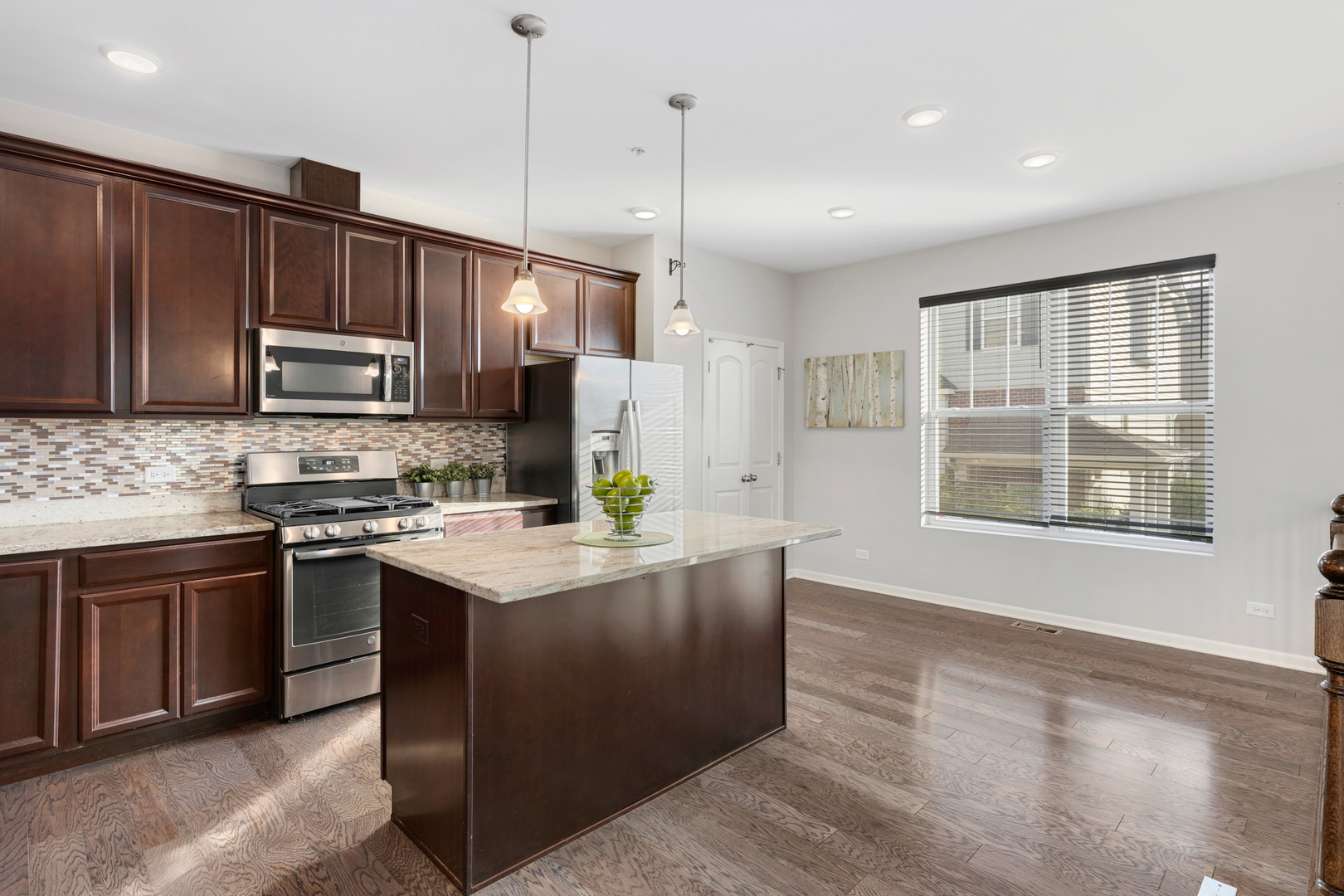 1108 Evergreen Avenue, Des Plaines, IL 60016
