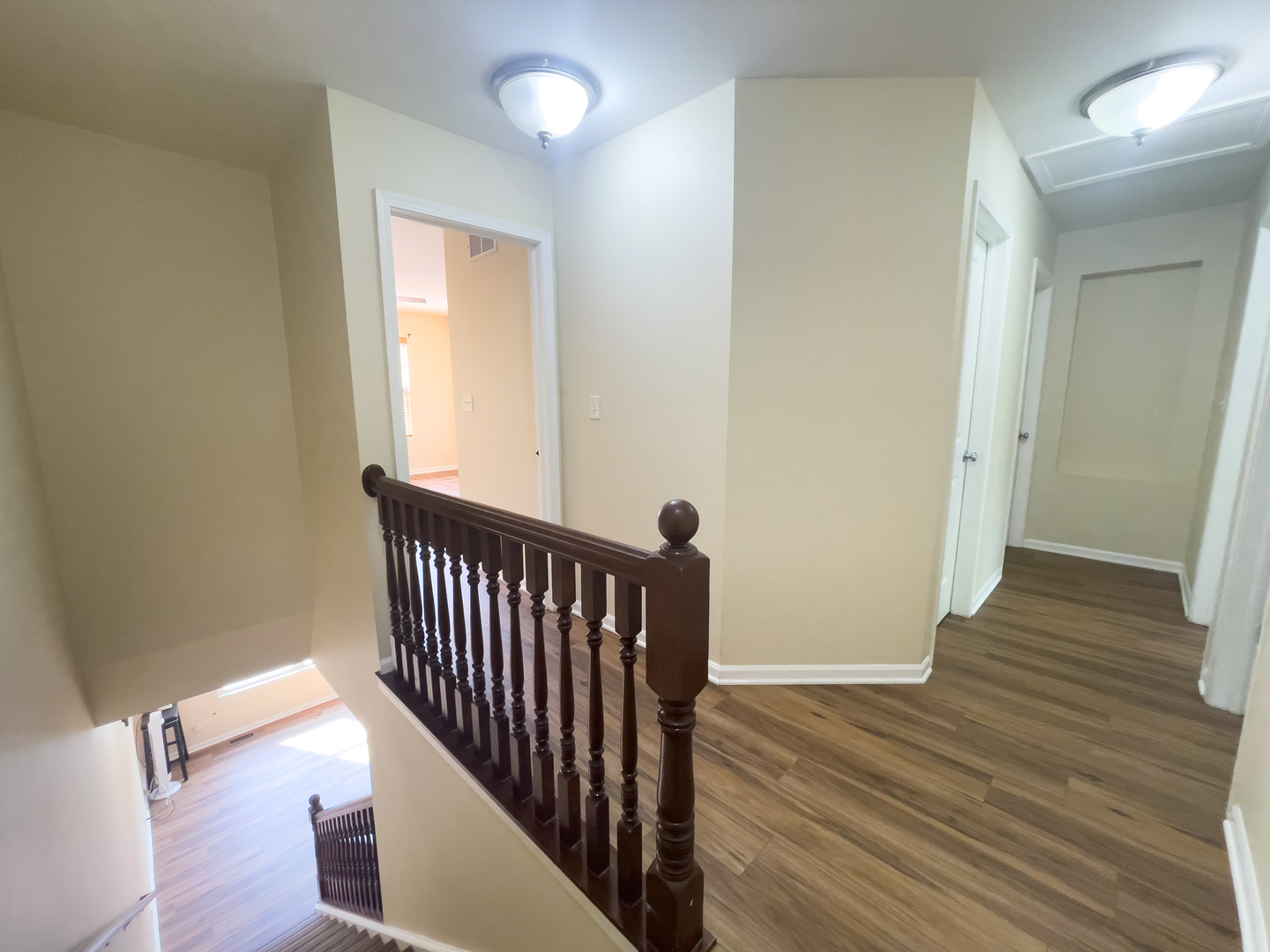 516 GROSVENOR Lane, Aurora, IL 60504
