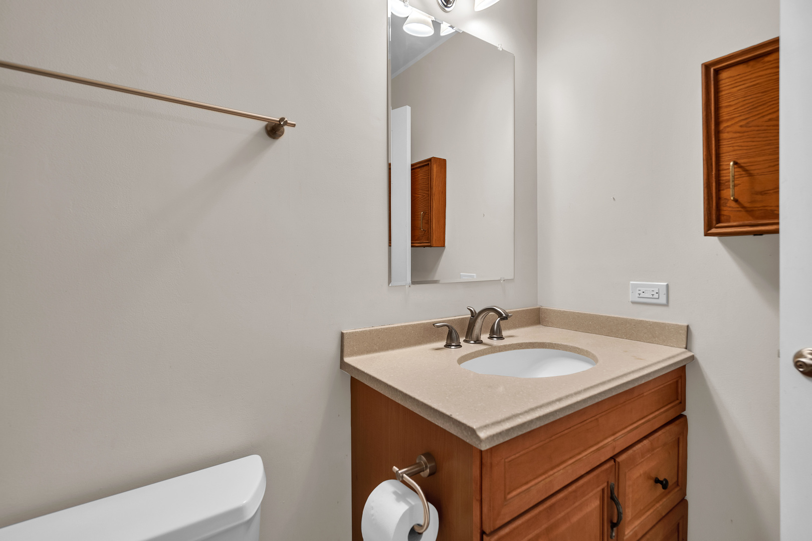 711 S RIVER Road #510, Des Plaines, IL 60016