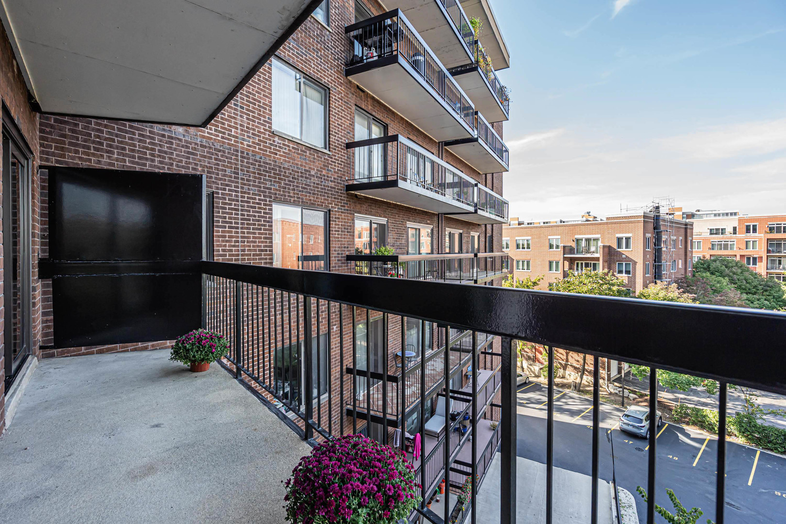 711 S RIVER Road #510, Des Plaines, IL 60016