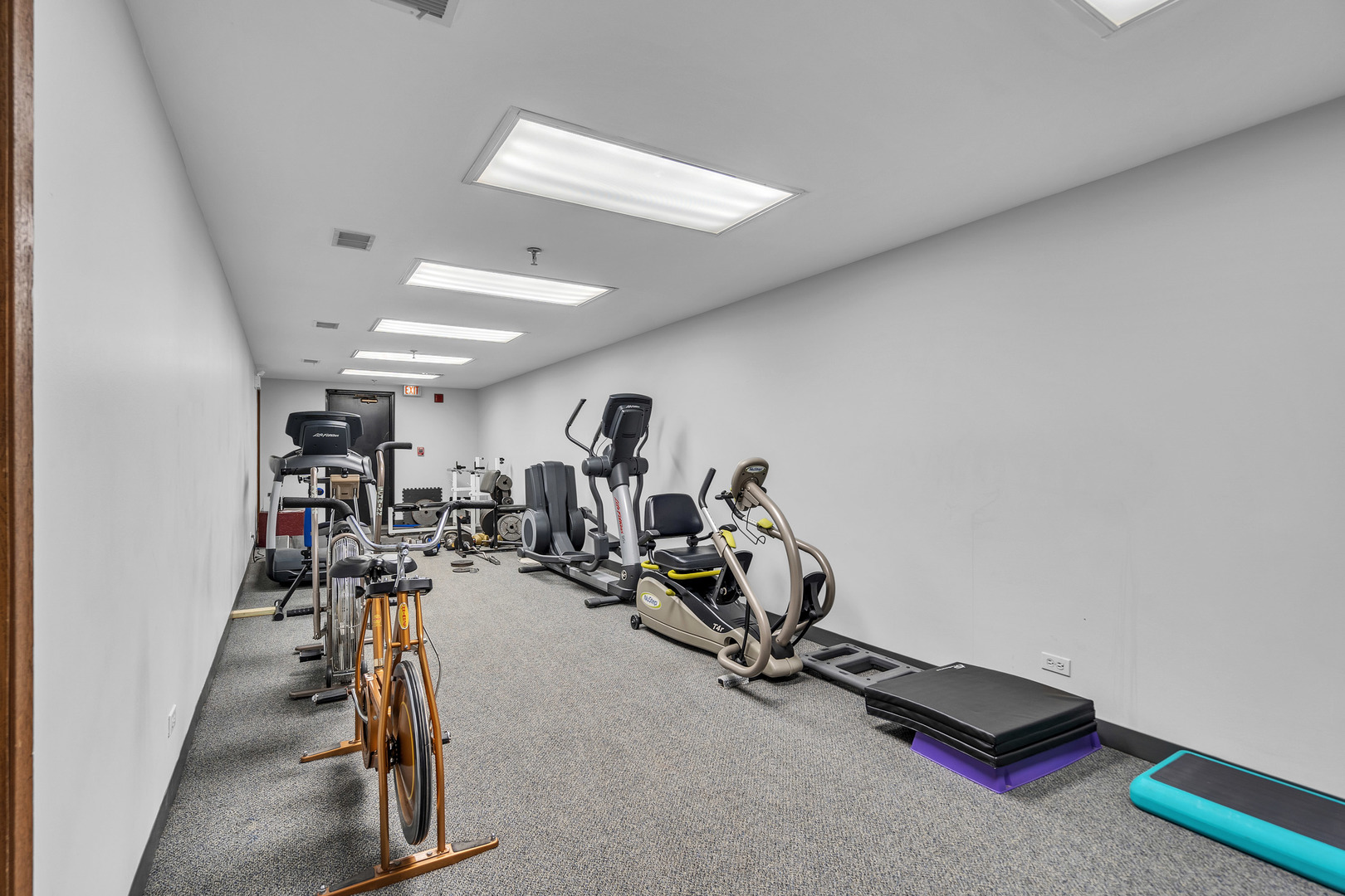 711 S RIVER Road #510, Des Plaines, IL 60016