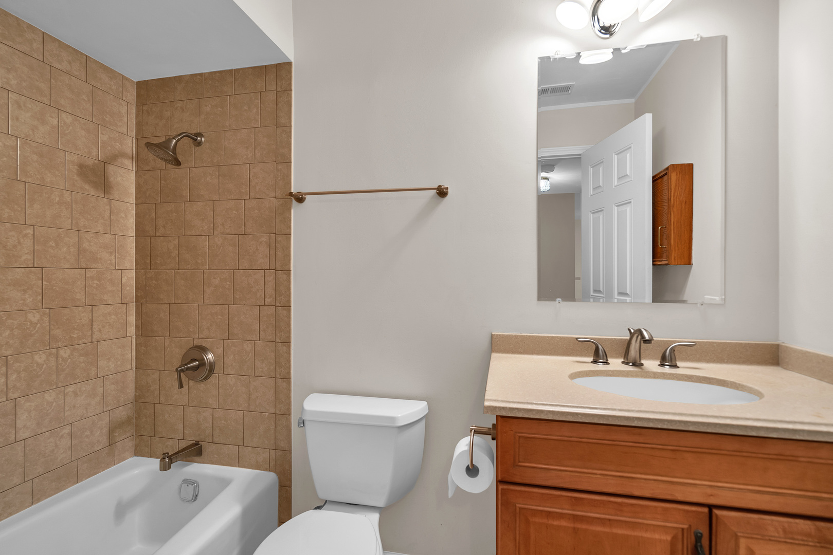 711 S RIVER Road #510, Des Plaines, IL 60016