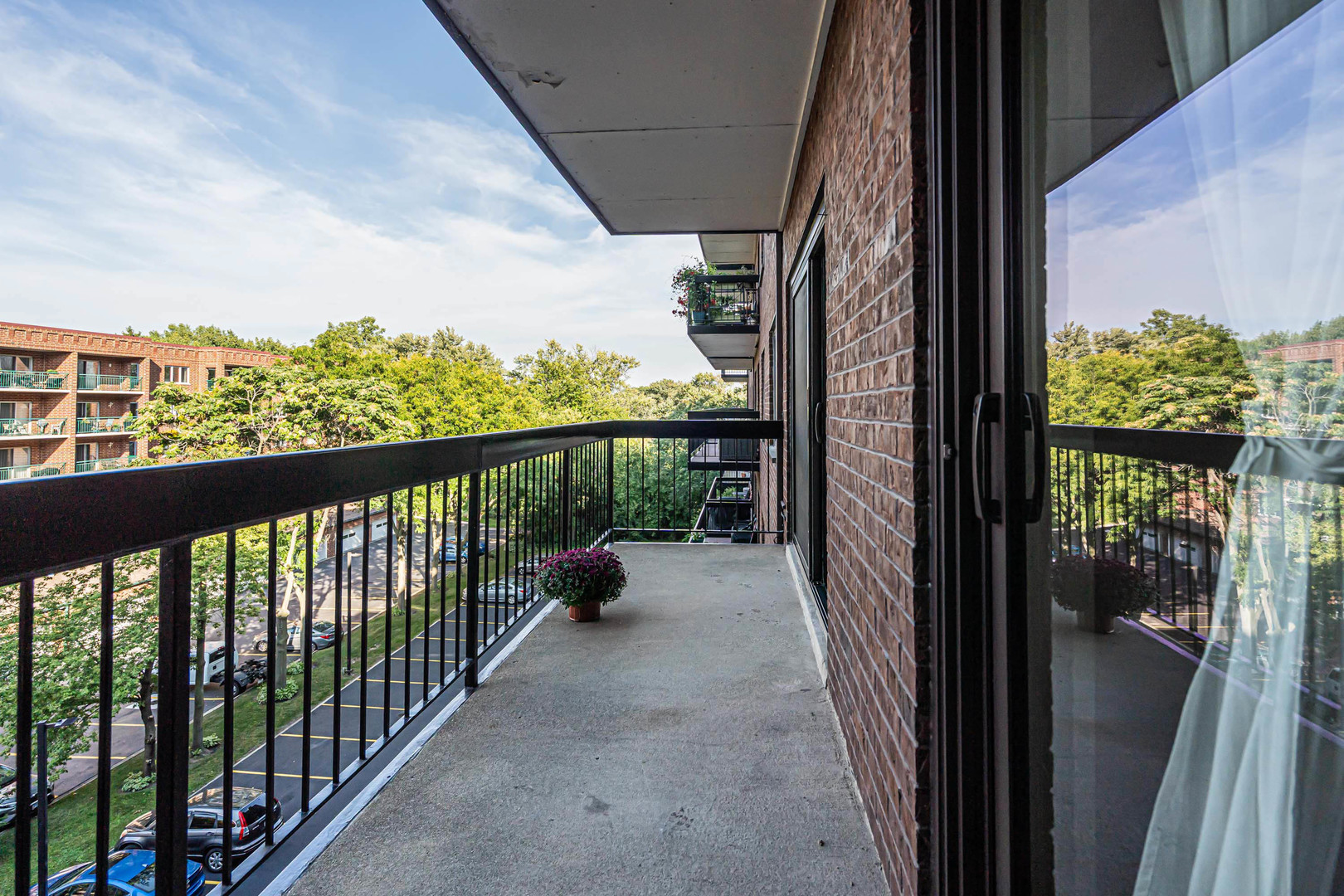 711 S RIVER Road #510, Des Plaines, IL 60016