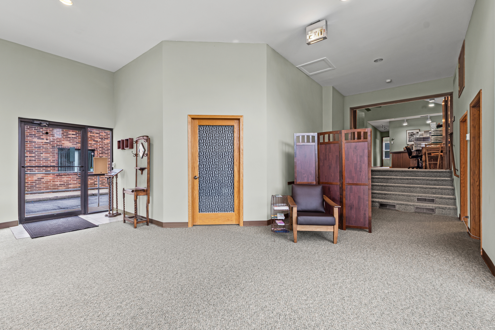 18646 Dixie Highway, Homewood, IL 60430