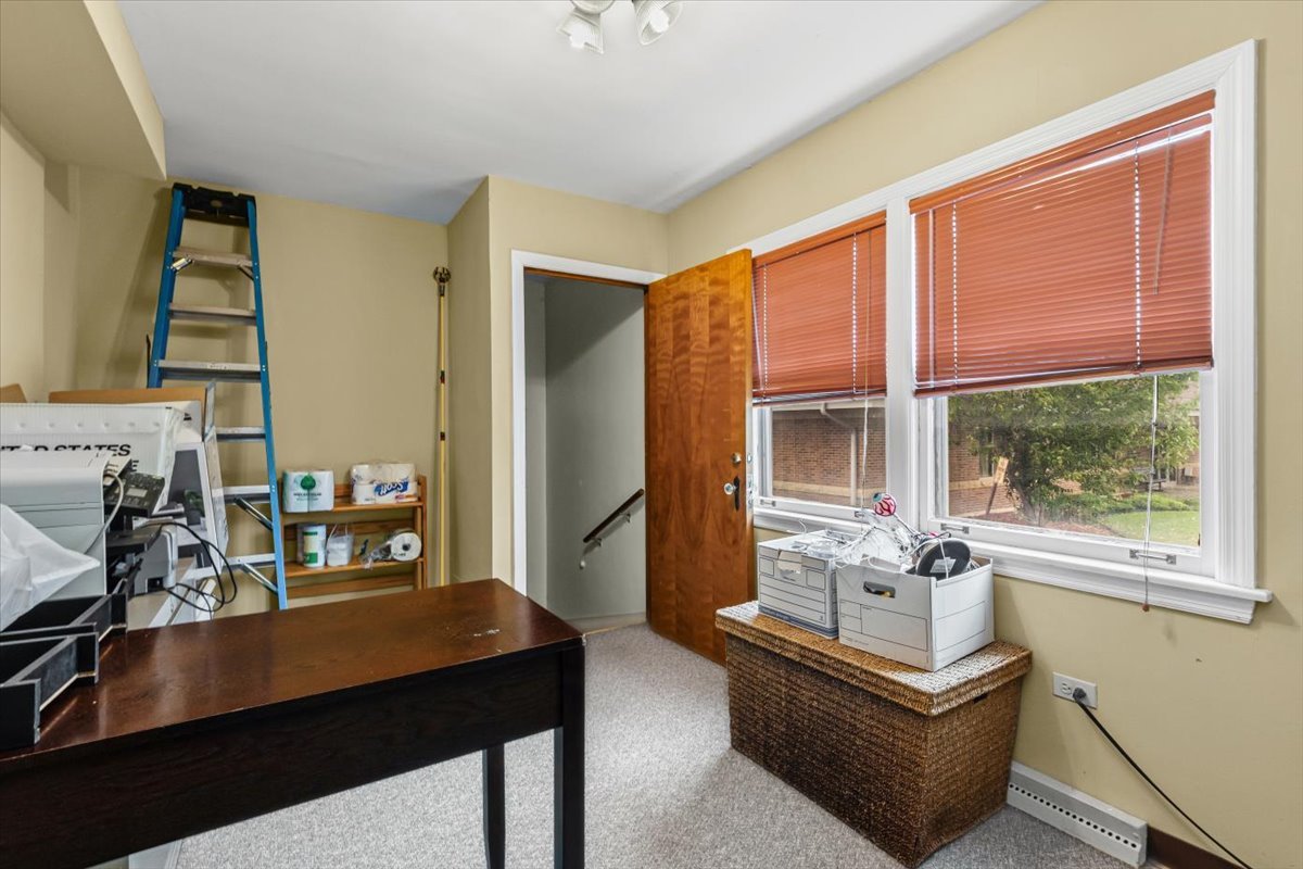 18646 Dixie Highway, Homewood, IL 60430