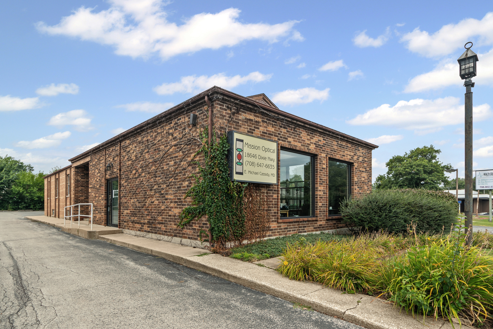 18646 Dixie Highway, Homewood, IL 60430