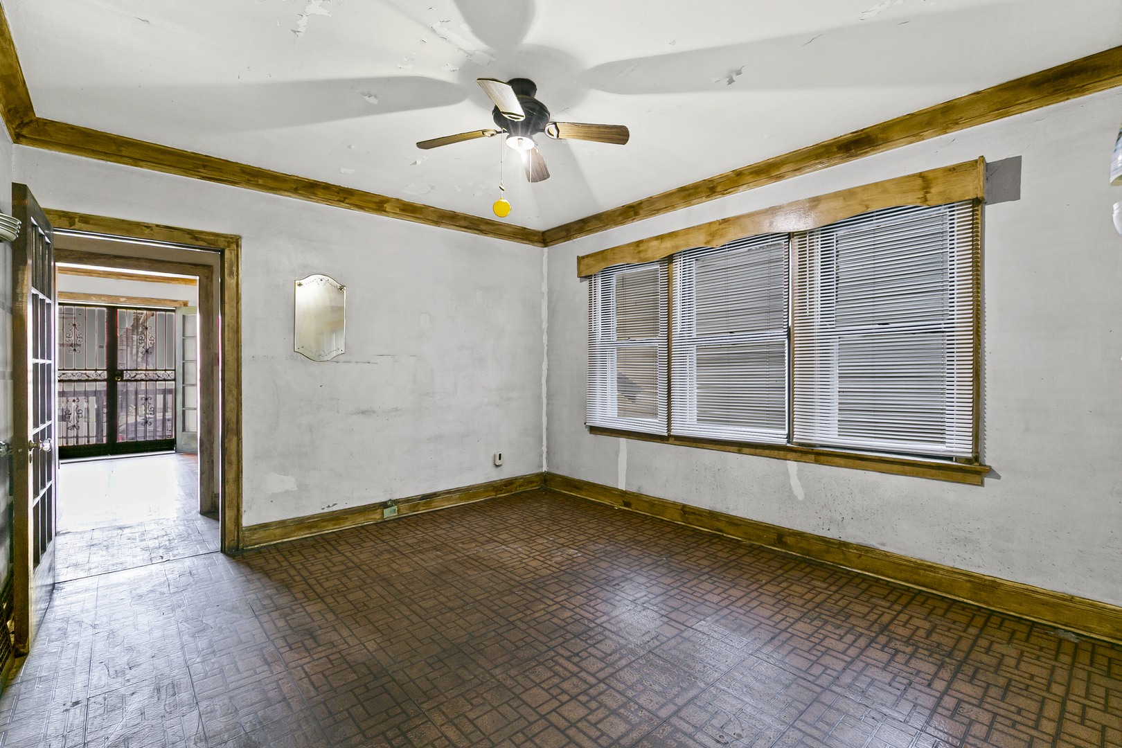 6536 S Rhodes Avenue, Chicago, IL 60637