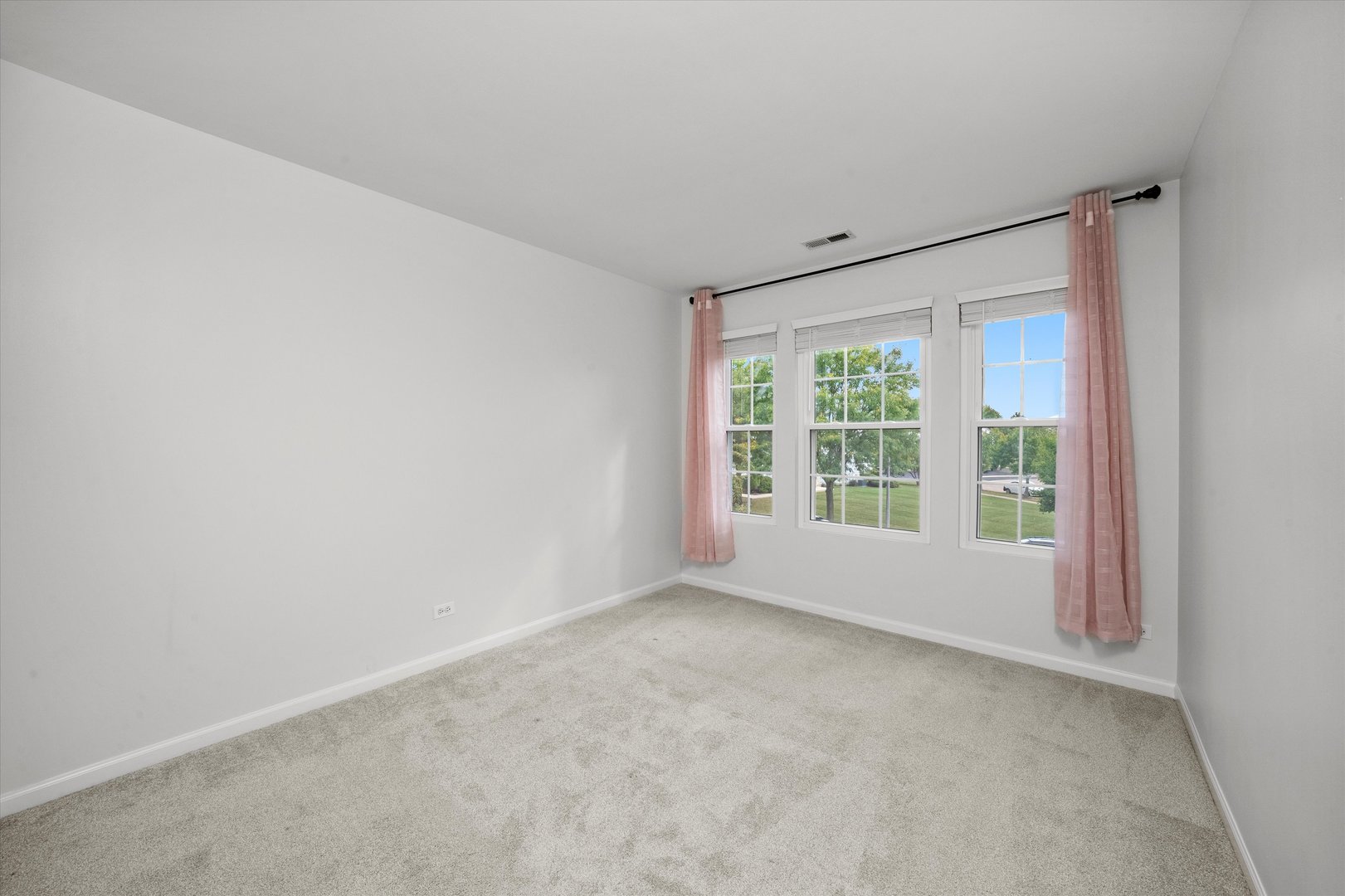 2468 Reflections Drive #2468, Aurora, IL 60502