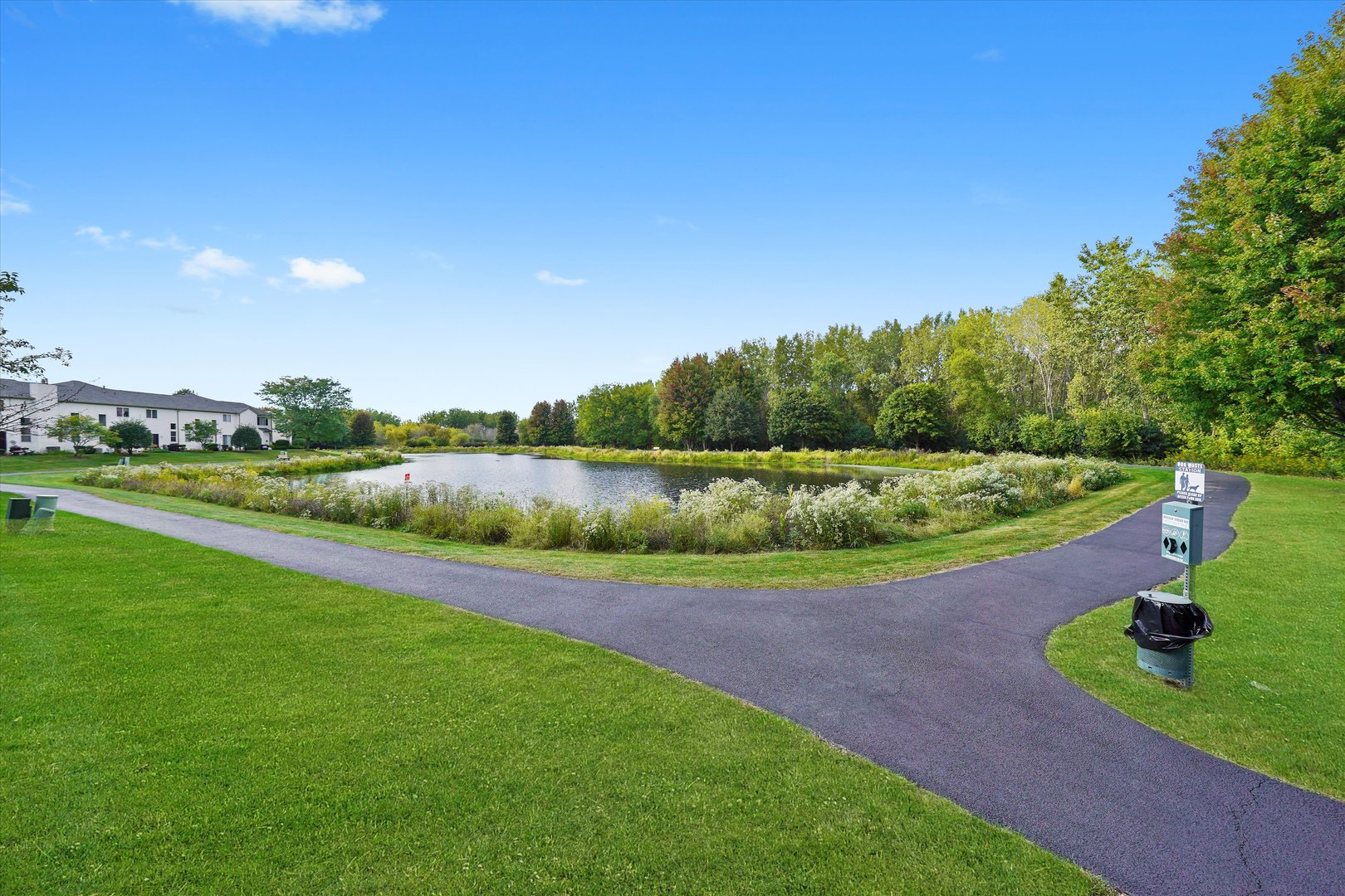 2468 Reflections Drive #2468, Aurora, IL 60502