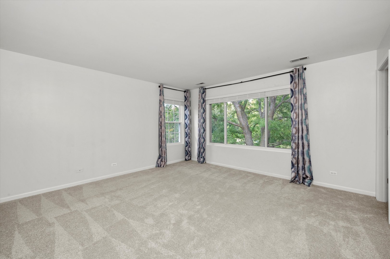 2468 Reflections Drive #2468, Aurora, IL 60502