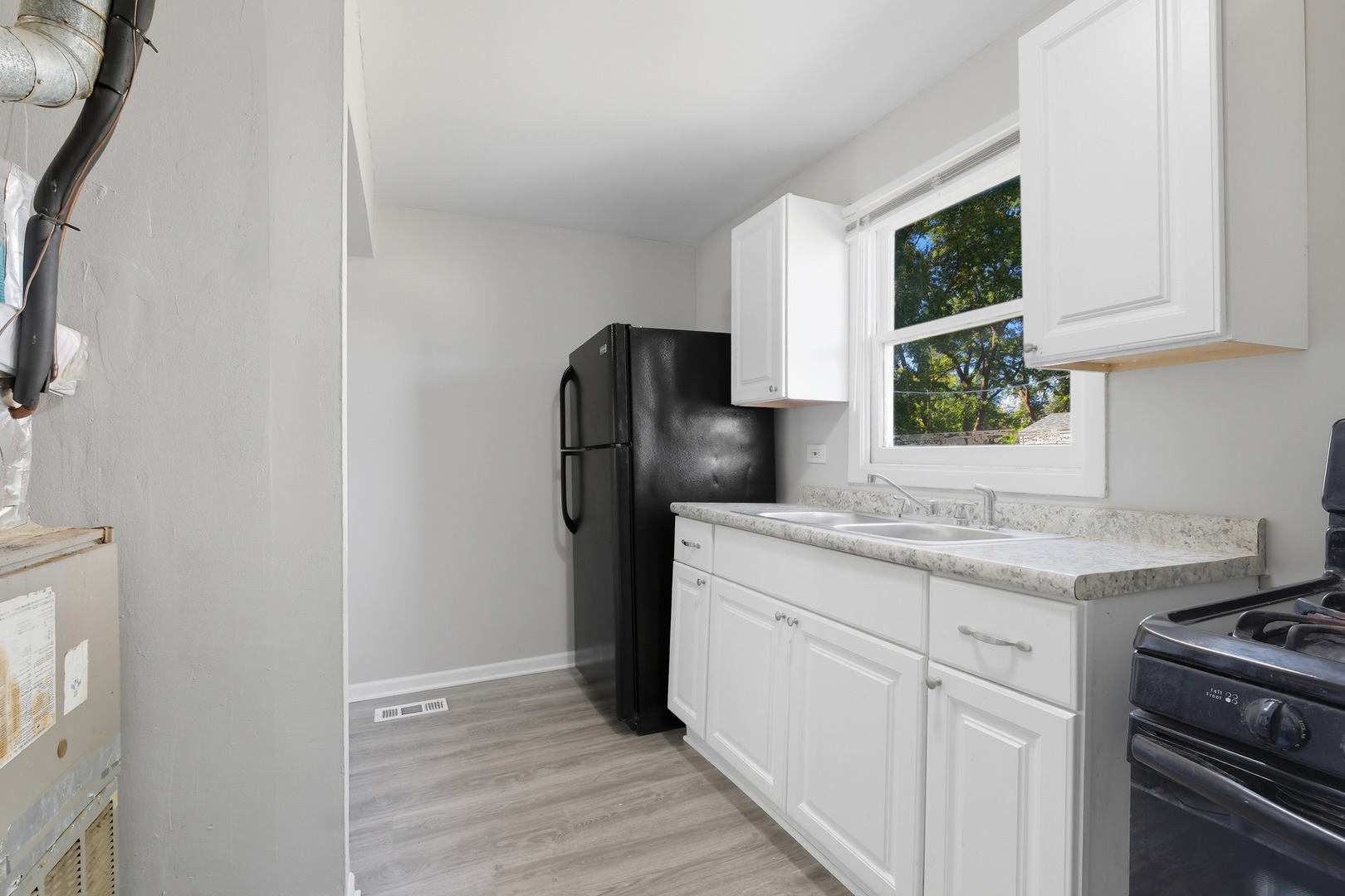 1218 Sunnyside Court, Round Lake Beach, IL 60073