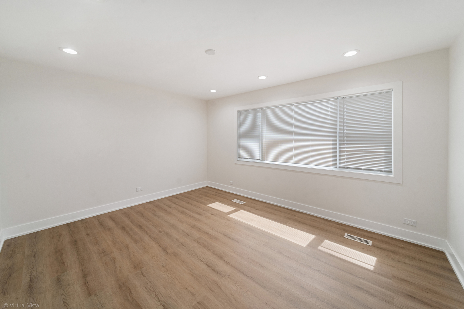 106 E 22nd Street, Lombard, IL 60148