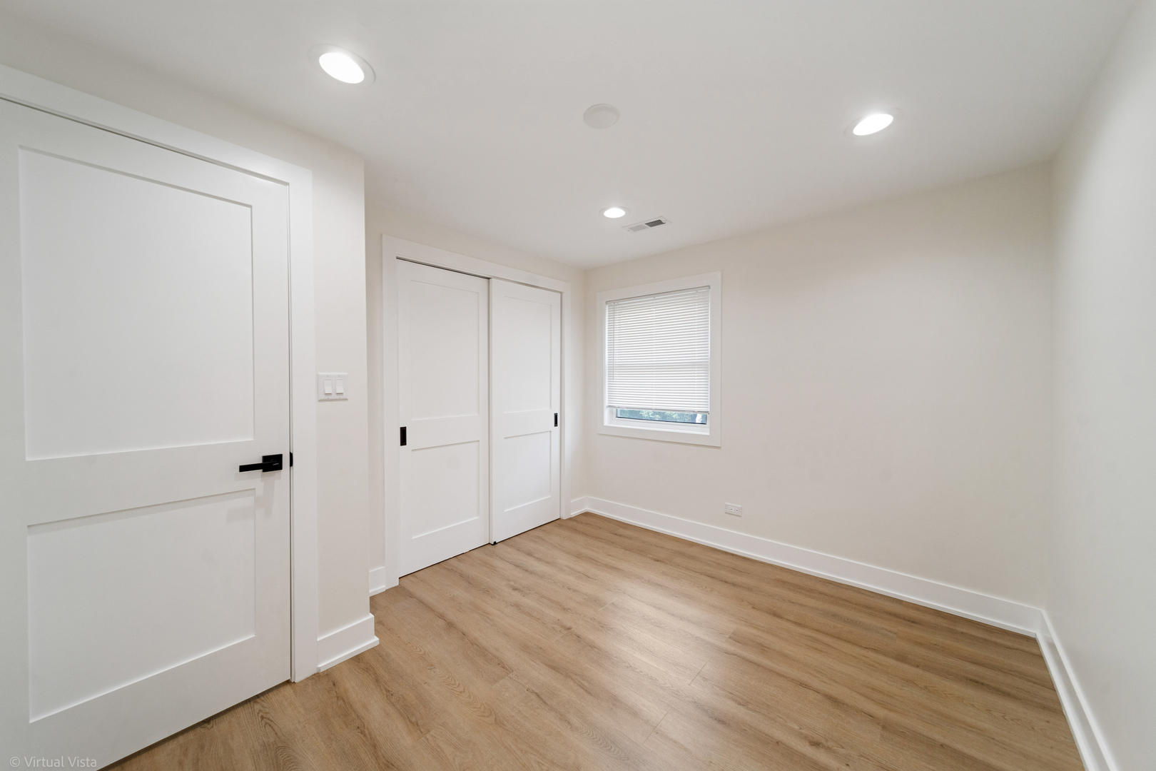 106 E 22nd Street, Lombard, IL 60148