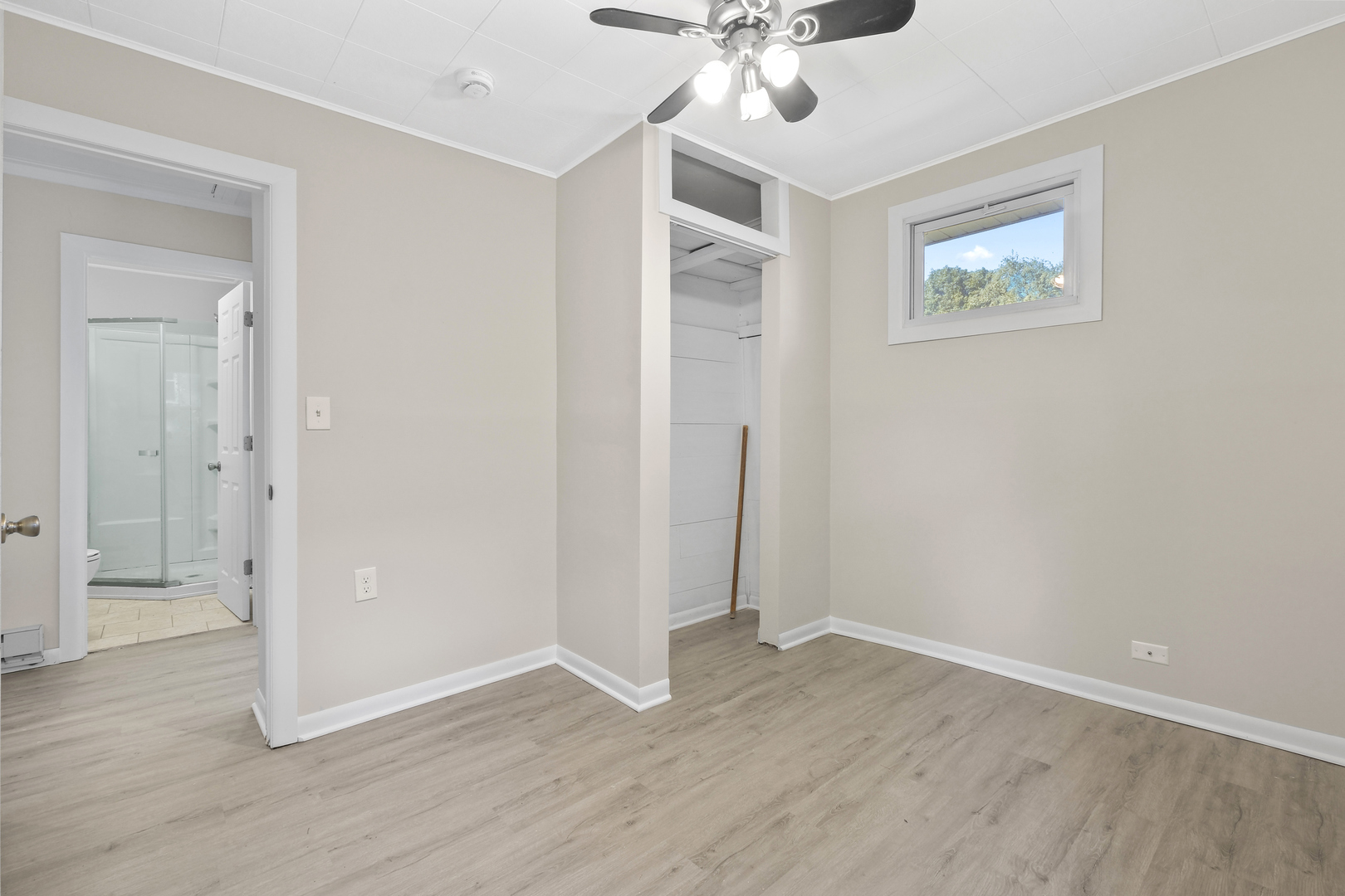 1423 Melrose Avenue, Round Lake Beach, IL 60073