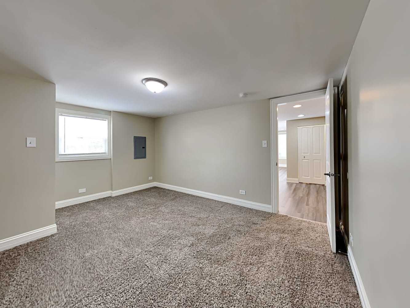 2S526 CYNTHIA Drive, Warrenville, IL 60555
