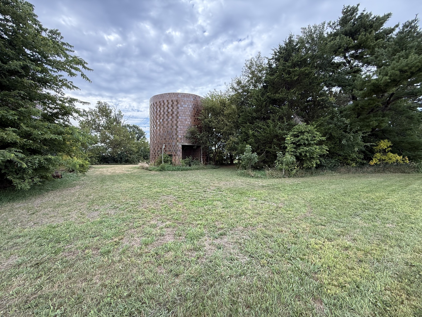 663 1525 East Street, Bradford, IL 61421
