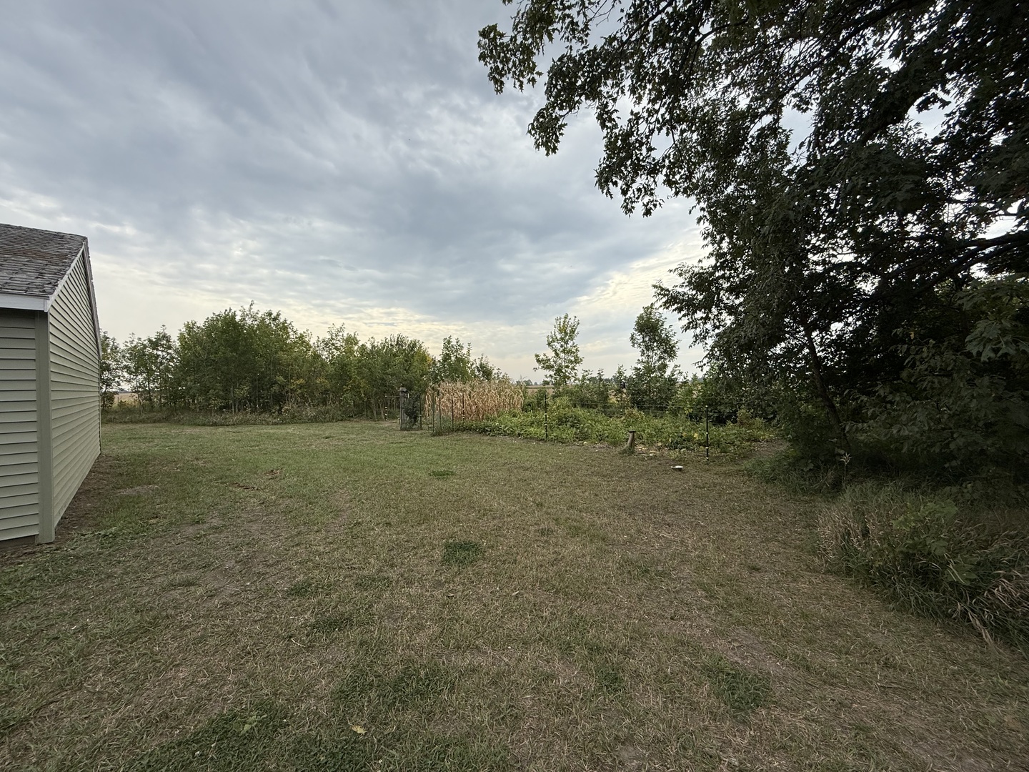 663 1525 East Street, Bradford, IL 61421