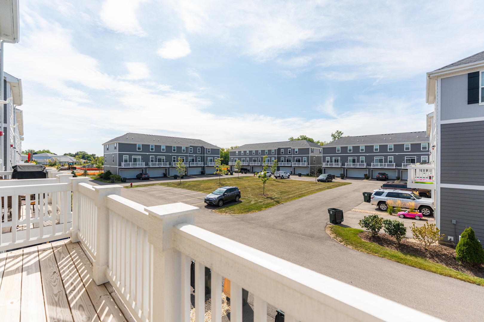 2016 Yellowstone Boulevard, Mundelein, IL 60060