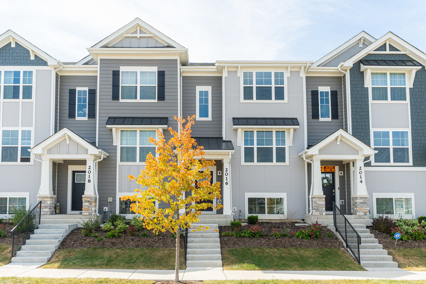 2016 Yellowstone Boulevard, Mundelein, IL 60060