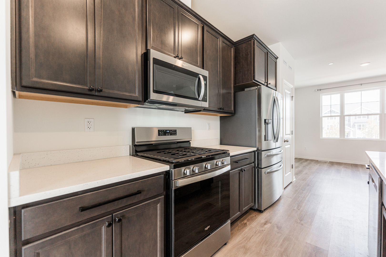 2016 Yellowstone Boulevard, Mundelein, IL 60060