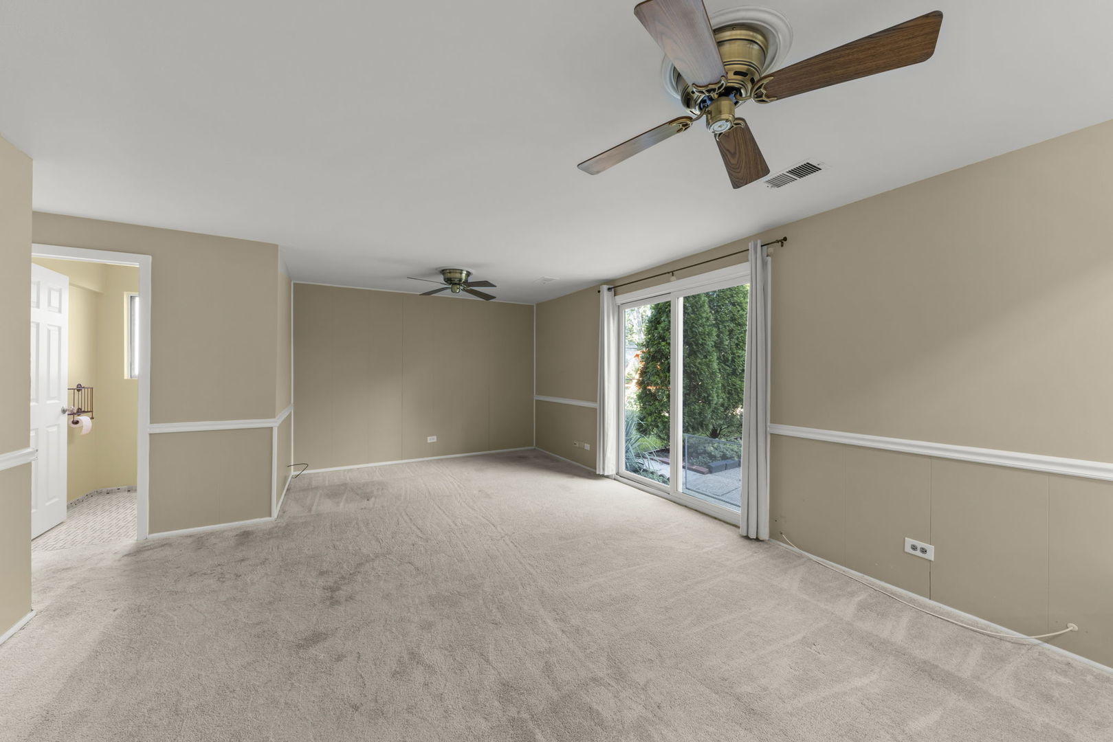 8119 Leawood Lane, Woodridge, IL 60517
