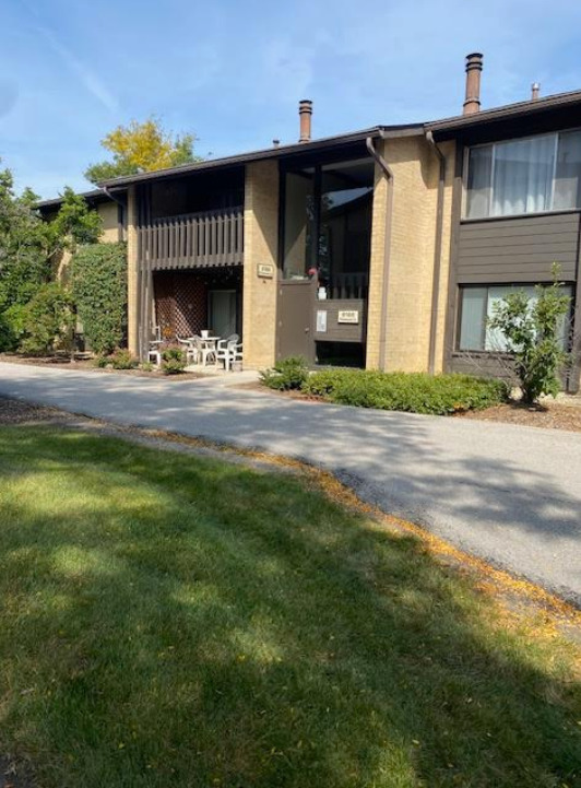 6186 Pinewood Court #102, Willowbrook, IL 60527