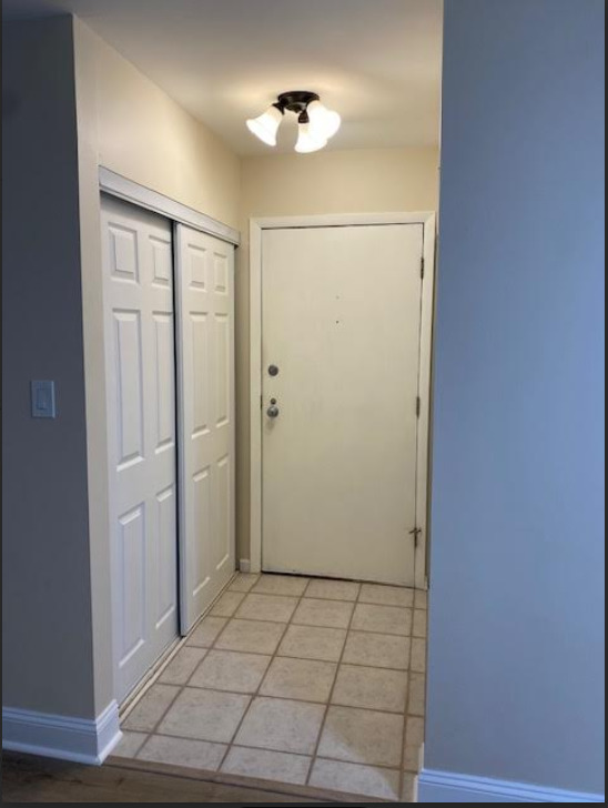 6186 Pinewood Court #102, Willowbrook, IL 60527