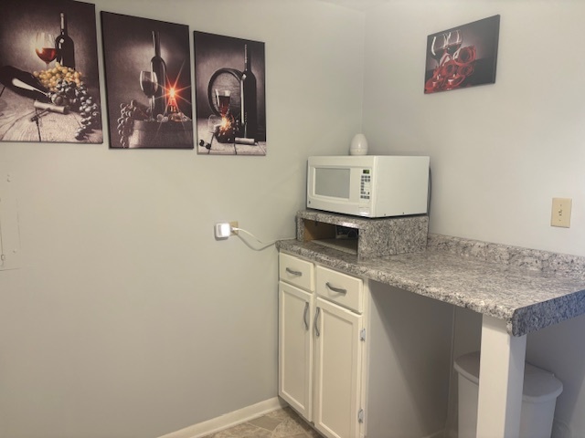 1133 S Finley Road #410, Lombard, IL 60148