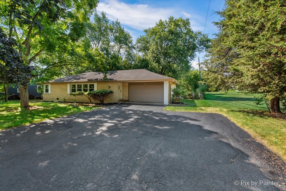 70 Ela Road, Inverness, IL 60067