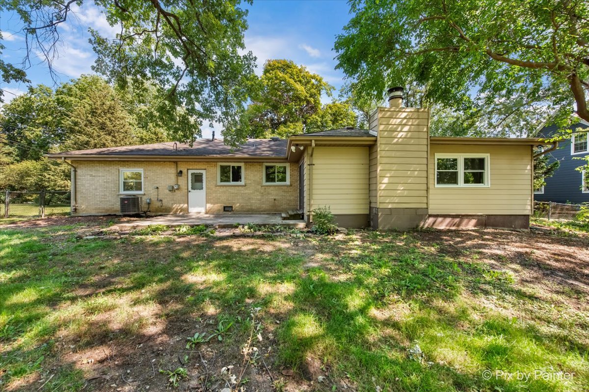 70 Ela Road, Inverness, IL 60067