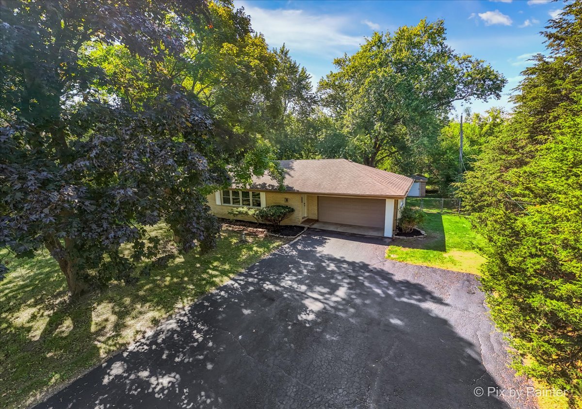 70 Ela Road, Inverness, IL 60067