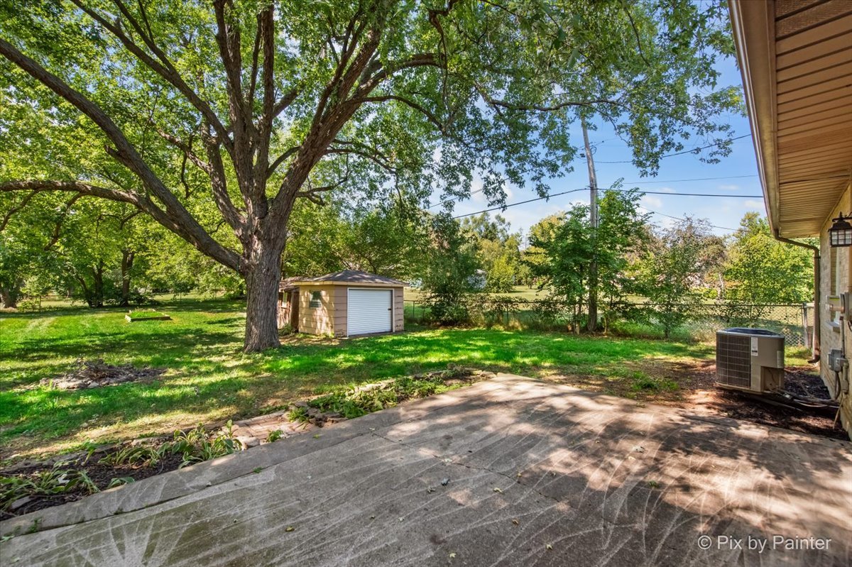 70 Ela Road, Inverness, IL 60067